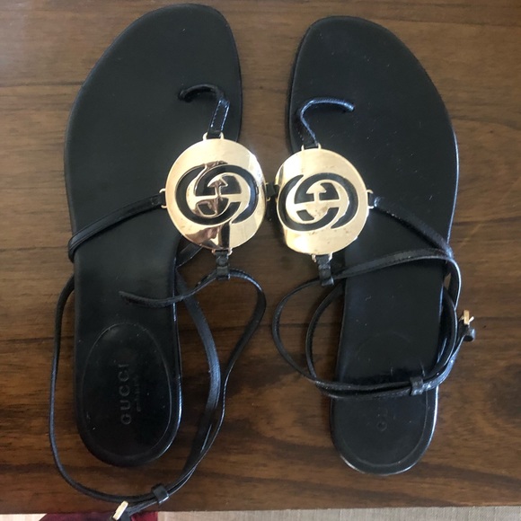 Gucci Flat Sandals - Picture 1 of 3